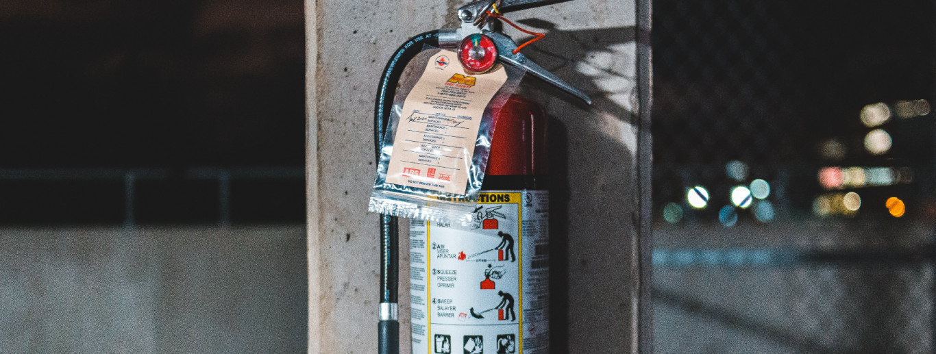 Tuleohutussüsteem on tulekahju avastamiseks, kontrollimiseks ja kustutamiseks kasutatavate seadmete ja meetodite kogum. Ideaalis peaks see tulekahju tekkimisel 