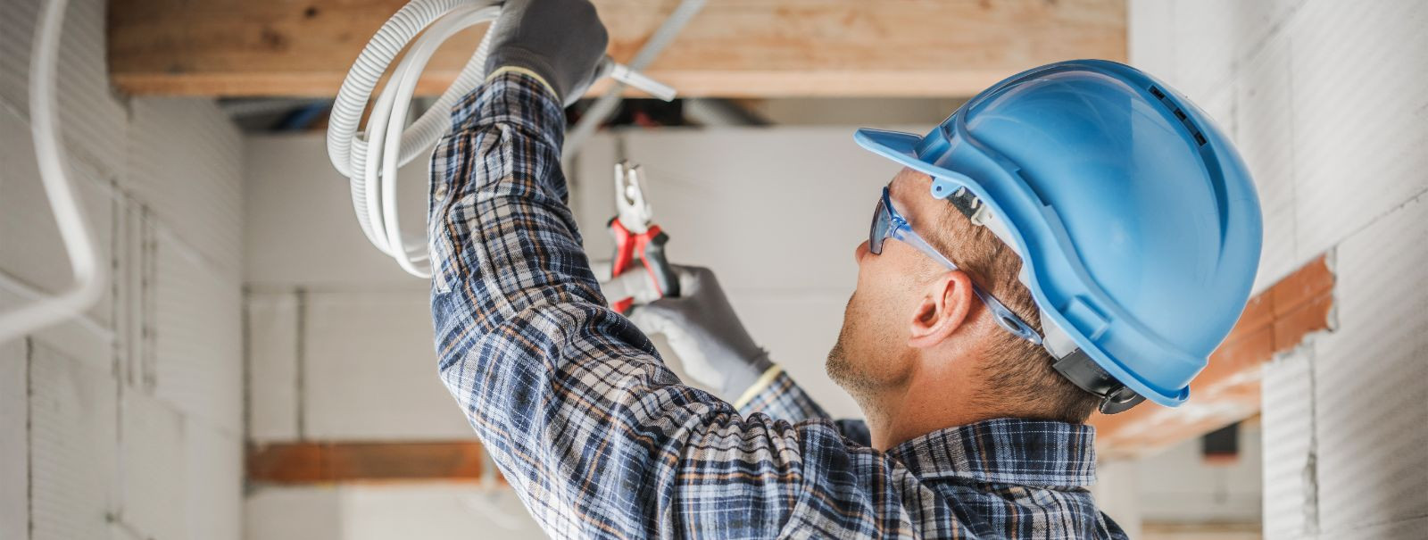 Electrical safety in construction is a critical aspect that demands attention due to the inherent risks associated with electrical systems. Understanding these 