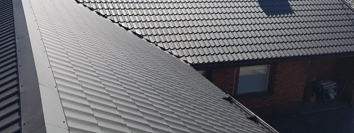 Oma katuse seisukorra mõistmine on oluline teie vara ohutuse, mugavuse ja väärtuse säilitamiseks. Korras katus kaitseb elementide eest ja aitab kaasa teie kodu