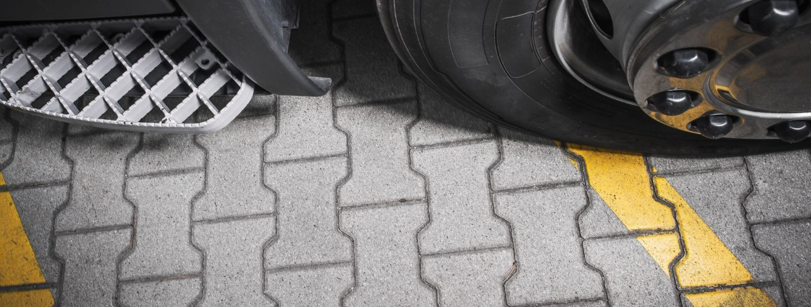 Street stones are not merely the building blocks of urban pathways; they are the canvas upon which cities paint their identity. From the cobblestone alleys of h