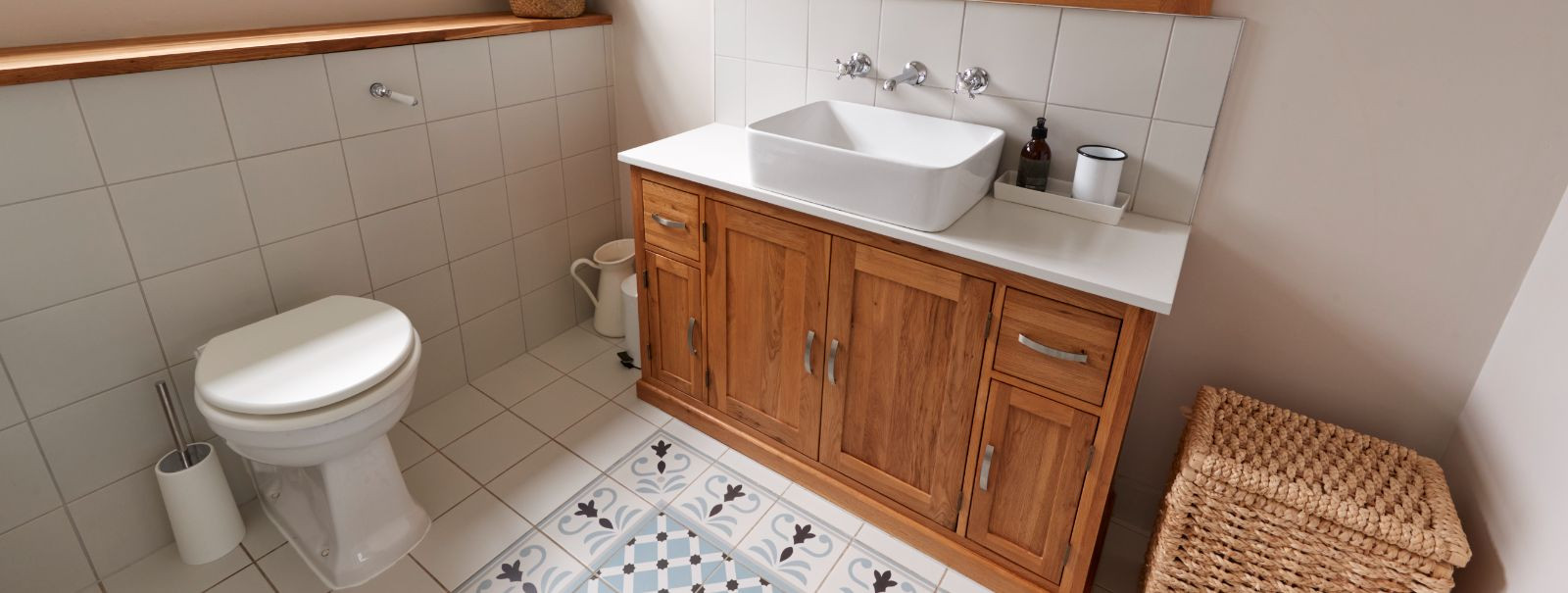 Tõhusad vannitoa paigutused on olulised kaasaegsetes kodudes, ...