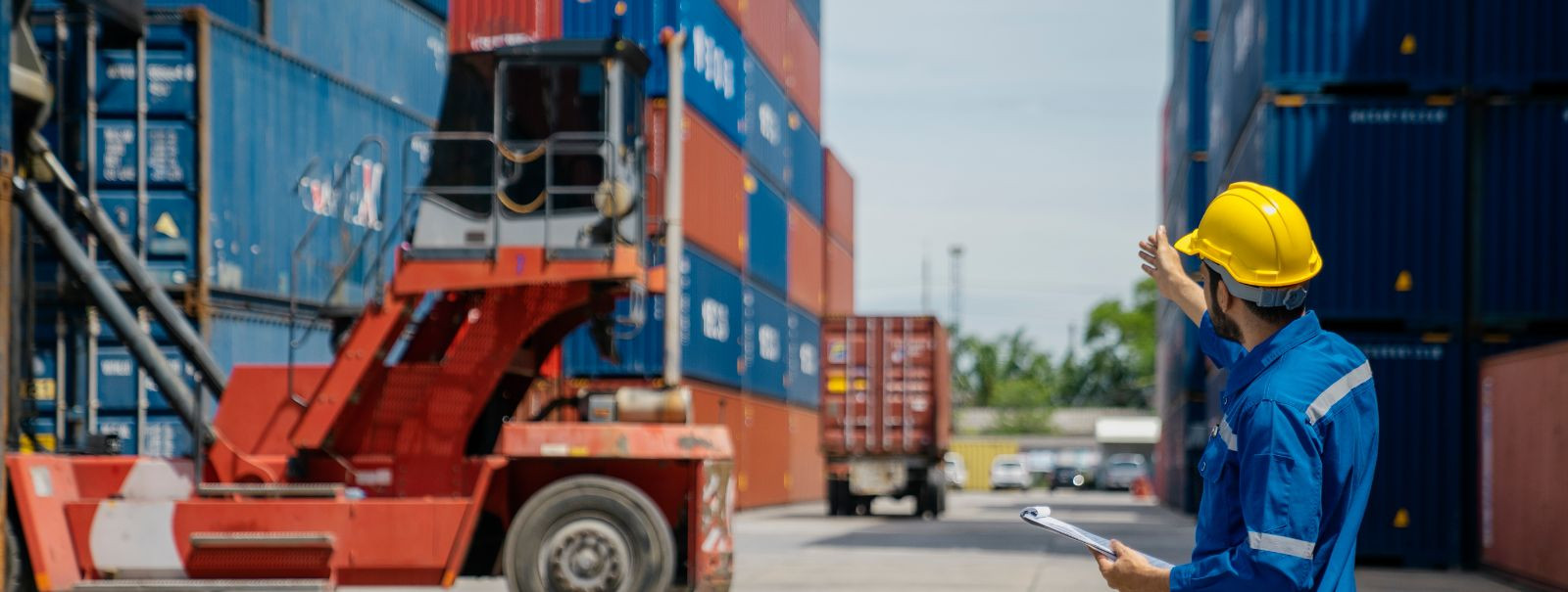 Transporting goods is a critical component of any business operation. The method you choose for shipping can significantly impact your bottom line and customer 