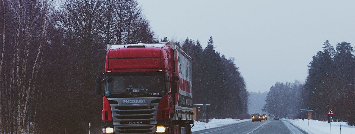 Kaubavedu on üks olulisemaid protsesse, mis tagab toodete liikumise tootjalt tarbijani. Õigeaegne ja ohutu kaubavedu on ettevõtte edukuse ja klientide rahulolu 