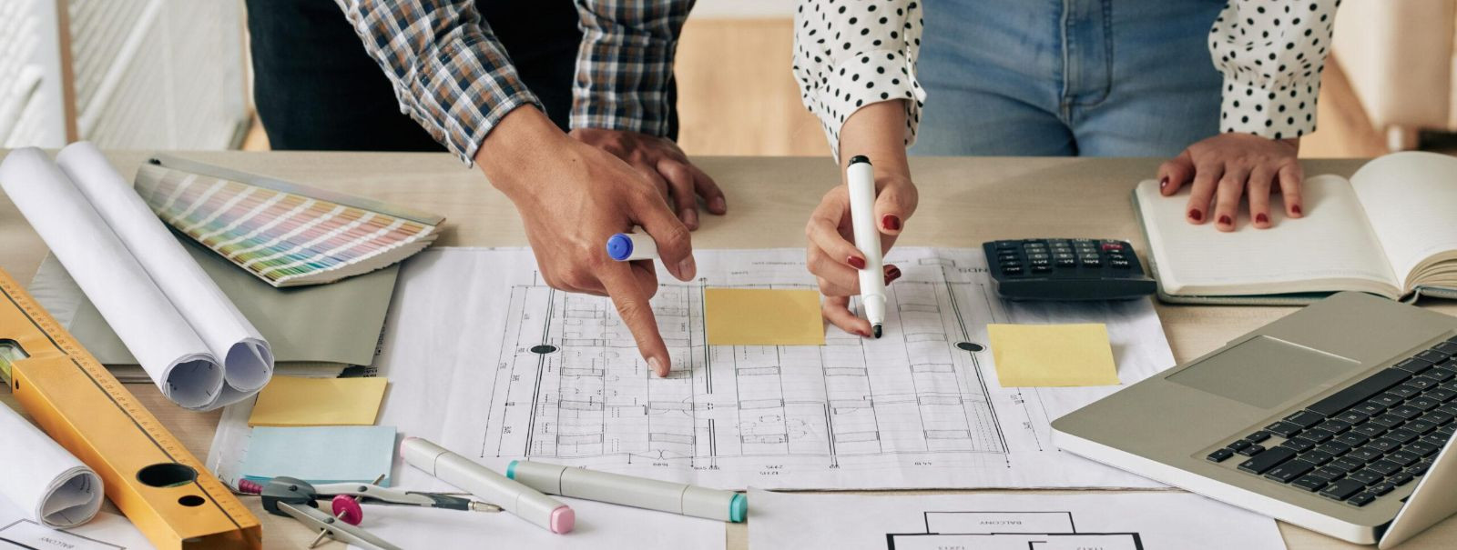 Katusepuhastus on oluline osa kinnisvara hooldusest, mida sageli alahinnatakse. See hõlmab mustuse, sambla, vetikate ja muu prahi eemaldamist, mis aja jooksul k