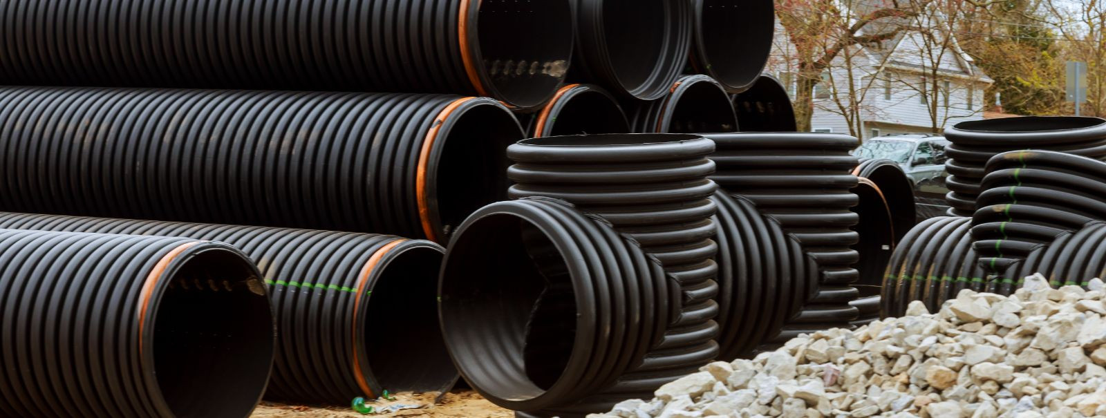 Kanalisatsioonisüsteemid on linna infrastruktuuri kriitiline komponent, mis vastutab reovee ohutu ja tõhusa eemaldamise eest elamu-, äri- ja munitsipaalobjektid