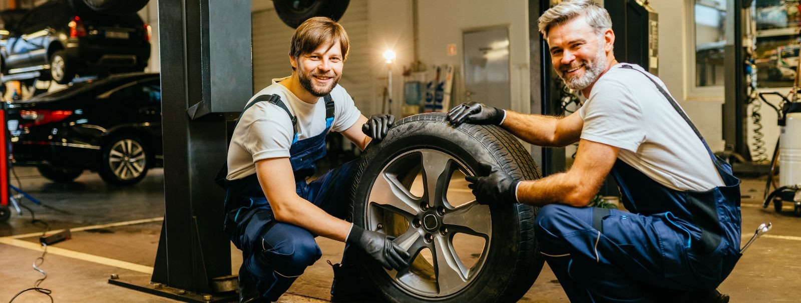 Rehve sageli alahinnatakse sõiduki hoolduse osas, kuid need mängivad olulist rolli ohutuse, efektiivsuse ja jõudluse tagamisel. Regulaarne rehvide hooldus on ig