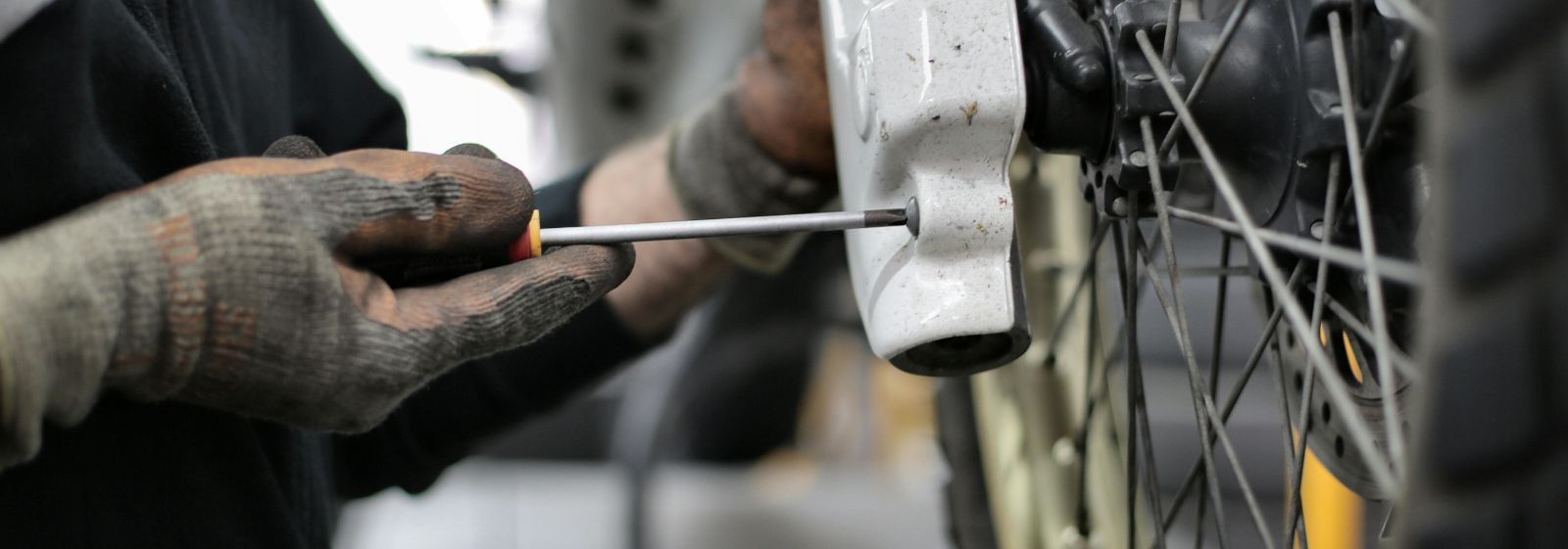 Remont ja hooldus  pakub professionaalset kohapealset teenindust, mis tagab usaldusväärse, turvalise ja kulutõhusa sõidukihoolduse. Teenindus kombineerib kiire 