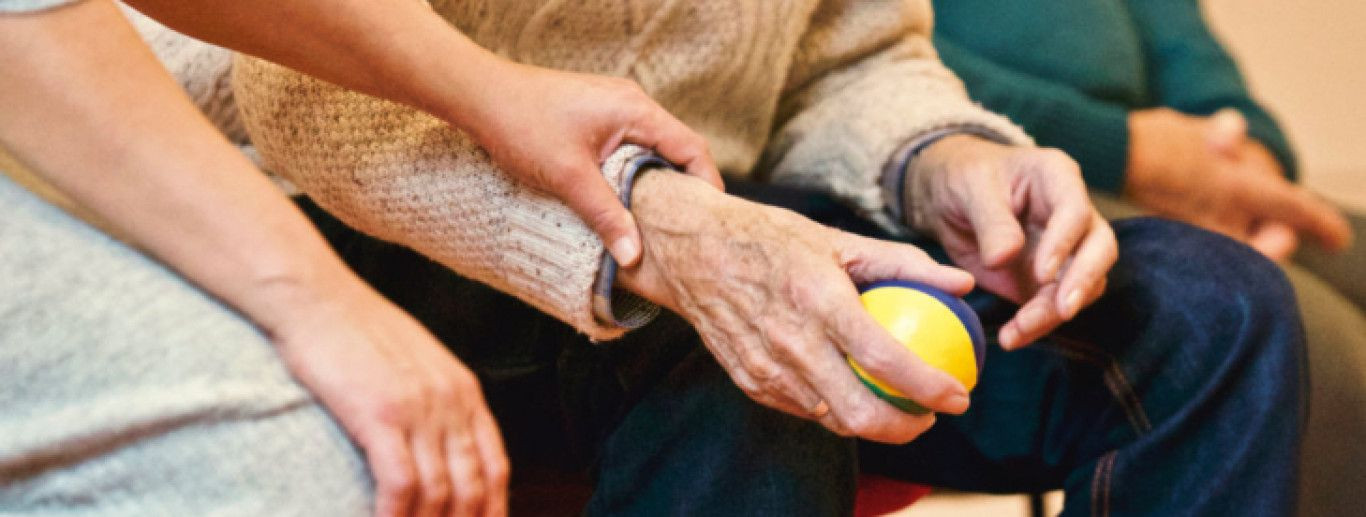 Uuringus sai küsitletud nii eakaid kui ka nooremaid inimesi, kes võiks eakamale sugulasele seeniorkodu valida.   Loomulikult selgus, et eakad soovivad vananeda 