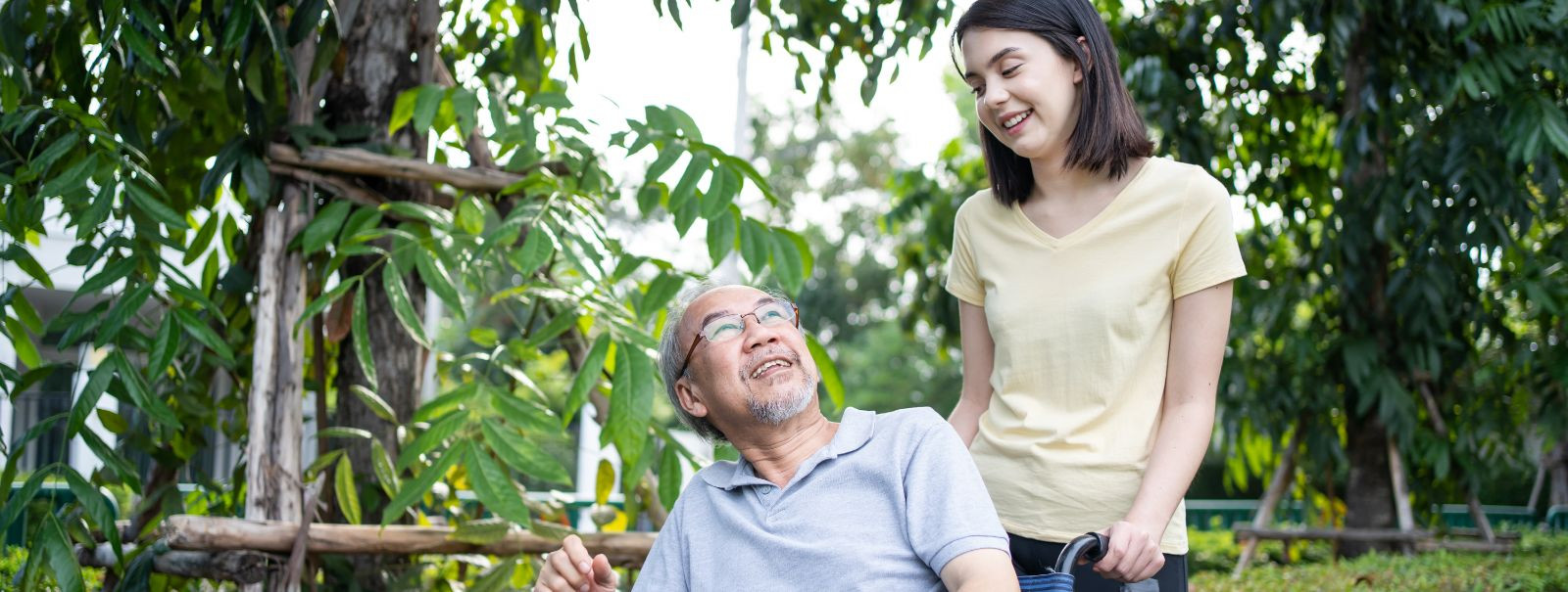 Vanemaks saades muutub seltsilisuse vajadus üha olulisemaks. Seltsilisus mitte ainult ei rikasta eakate elu, vaid mängib ka olulist rolli nende üldises heaolus.