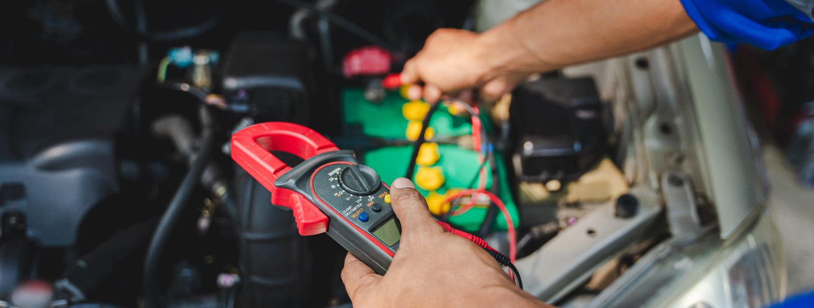 Professionaalsed sõidu-, veoautode ja ehitusmasinate elektritööd — kiire, usaldusväärne ja põhjalik teenus  Pakkume sõiduautode, veoautode ja ehitusmasinate ele