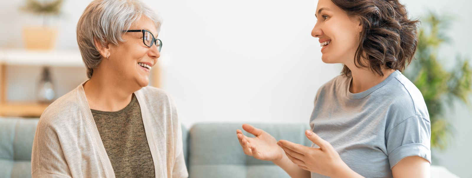 Tõhus suhtlemine on eduka koduhoolduse nurgakivi. See tagab, et eakate pereliikmete vajadused on täidetud ning pakub meelerahu nende lähedastele. Koduhoolduse k