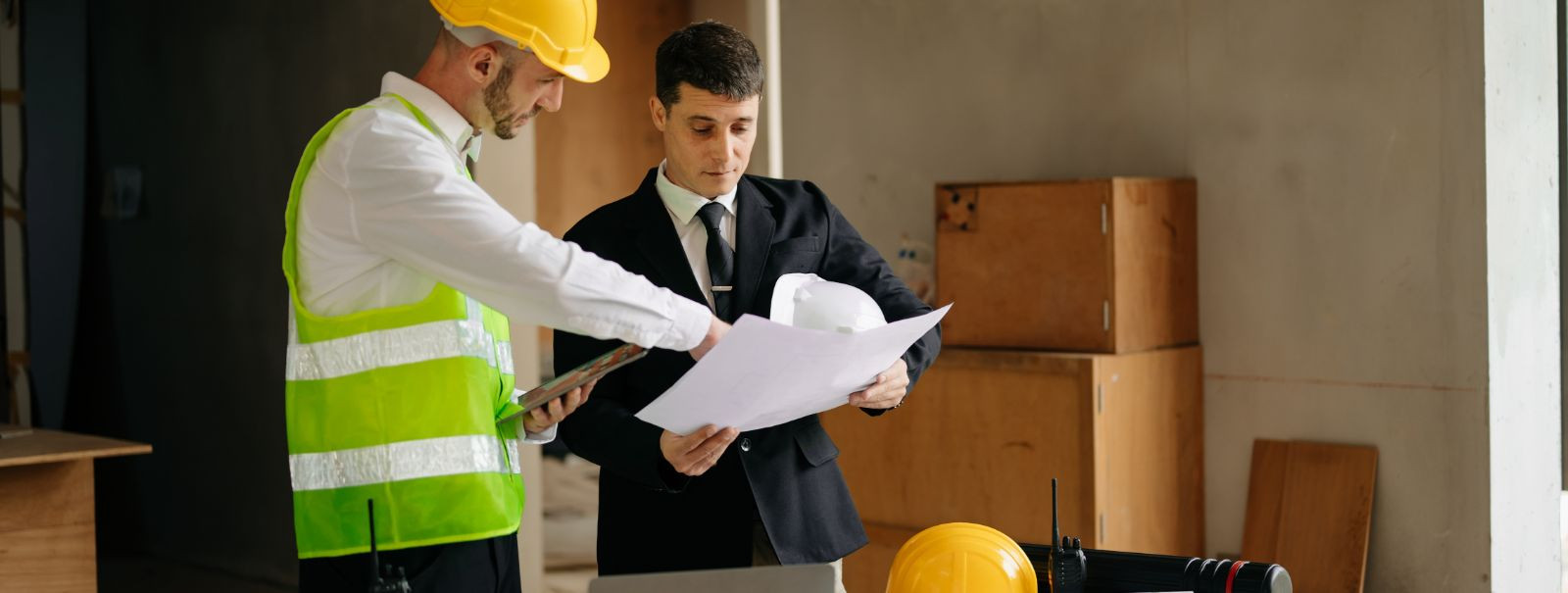 Efficient team management is the backbone of any successful construction project. It ensures that tasks are completed on time, resources are utilized effectivel