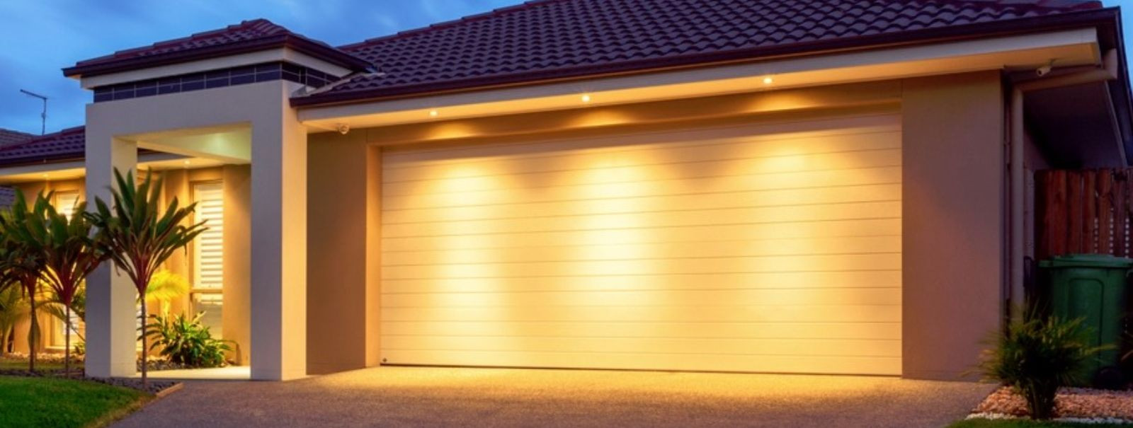 Vita Doors pakub laia valikut kvaliteetseid välisuksi ja garaažiuksi. ...