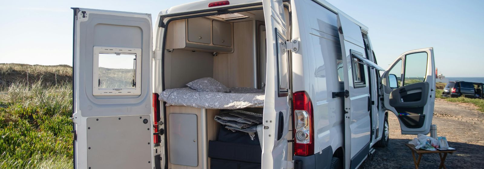 Rendi, hoolda ja sõida muretult — kõik ühes paigas 
  Matkaautode rent  ja  haagissuvila rent  Tallinnas, mille juurde kuulub professionaalne tehniline tugi ja 