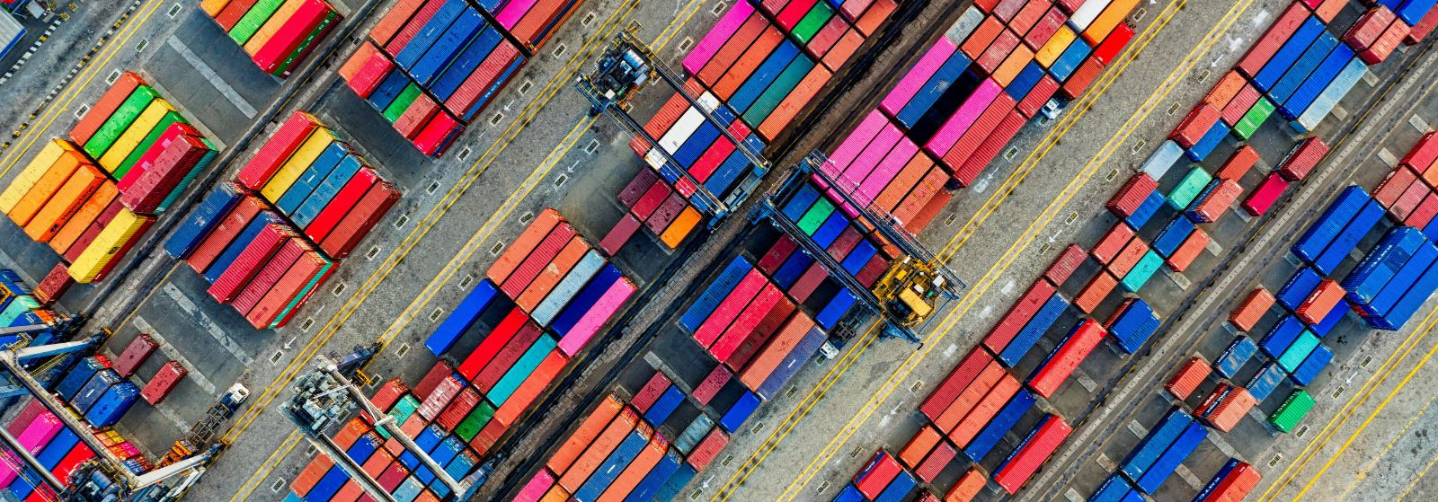 Rahvusvahelised tehingud ilma peavaluta 
  Sujuv import ja eksport  ühendab ettevõtteid globaalse turuga läbi optimeeritud tarnevõrgu ja professionaalse kauband