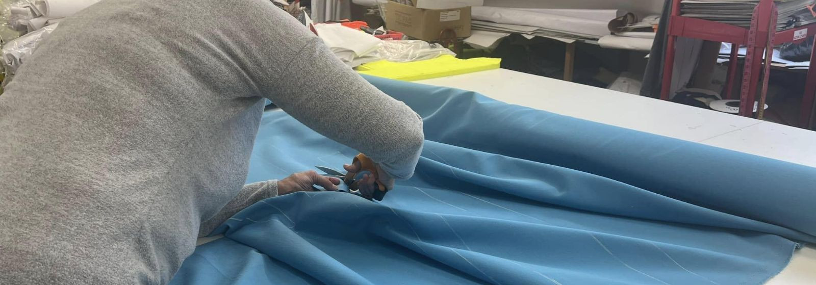 Sädemekindel lepingutootmine suurtele tööstusklientidele ja ekspordile 
  Sädemekindel  ja  tulekaitse  on põhielemendid, kui eesmärgiks on töötajate maksimaaln