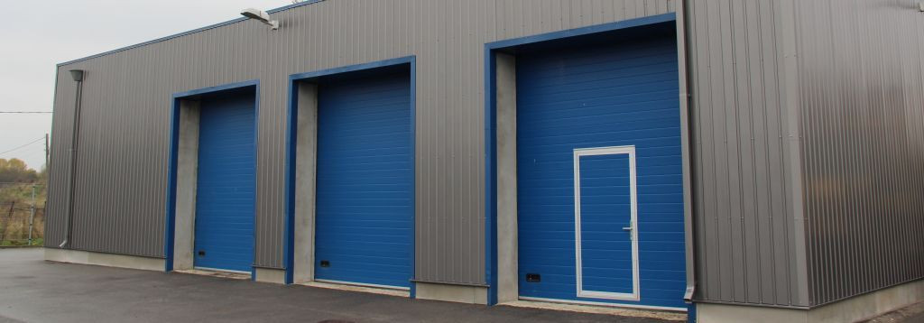 Hoone välisilme ja vastupidavus algavad kvaliteetsest teostusest. Professionaalsed  fassaaditööd  ja  katusetööd  aitavad tagada, et ehitis näeb esinduslik välj