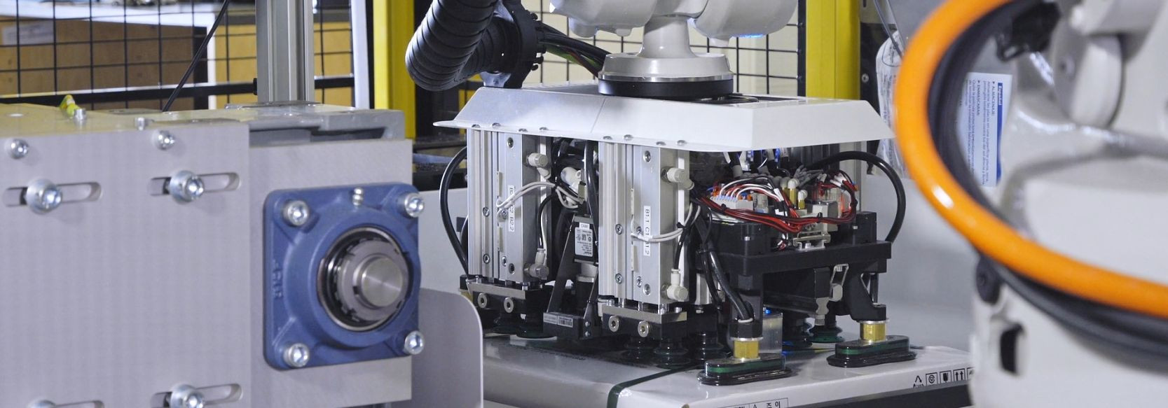 Me loome tööstusautomaatika ja võtmevalmis tootmislahendusi, et aidata tootmisettevõtetel saavutada suuremat täpsust, korduvust ja skaleeritavust. Töötame erine