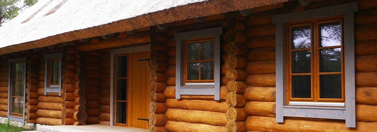 Käsitööpalkmajad: traditsioon kohtub kaasaegse elamismugavusega 
  Käsitööpalkmajad  pakuvad sooja, naturaalse ilme ja ajatut esteetikat koos tänapäevaste ehitu