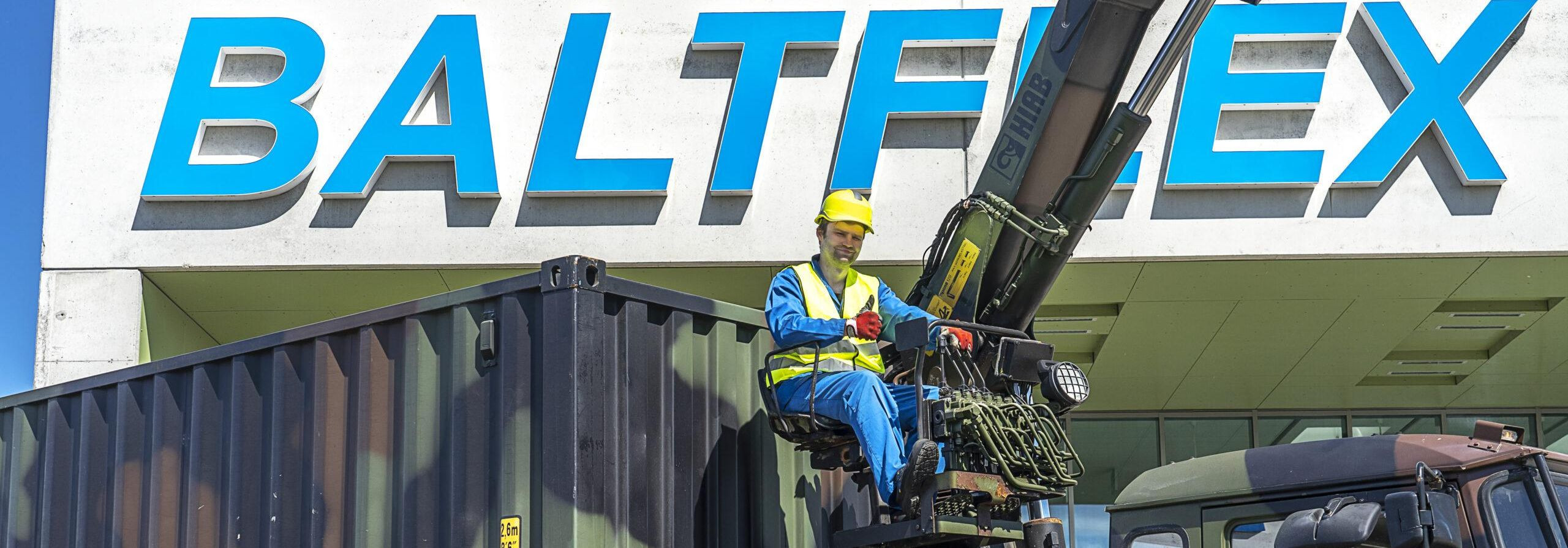 Our company focuses on practical engineering and industrial service in hydraulics and pneumatics. Long-term presence since 1994 and belonging to a larger group 