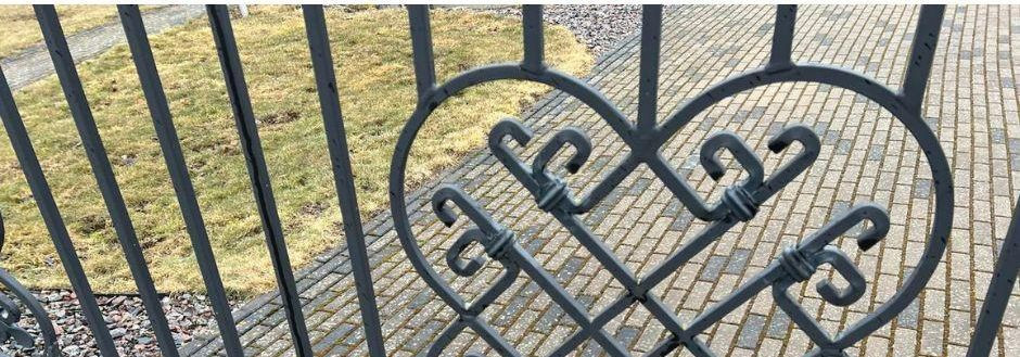 We are a practical and experienced company that helps homeowners, business customers and construction partners to find safe and reliable barrier and access solu