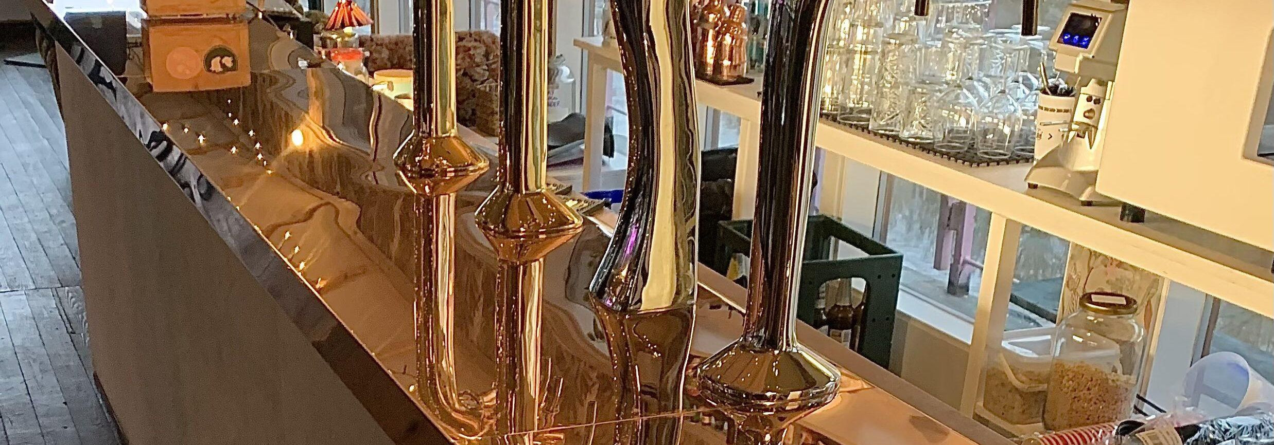 Meie ettevõte valmistab eritellimusel lehtmetallist detaile, et toetada ehitus-, renoveerimis- ja arhitektuuriprojekte. Teeme koostööd nii paigaldajate ja proje