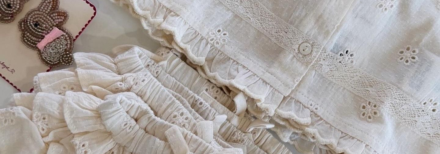 Our goal is to help families dress children carefully and permanently: to provide timeless, carefully prepared children's and children's clothing that is suitab