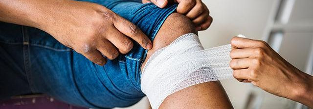 Esmaabiõpe  annab praktilised oskused elupäästmiseks ja kiireks reageerimiseks hädaolukordades. Treening keskendub efektiivsele vigastusteabile, elustamisele (C