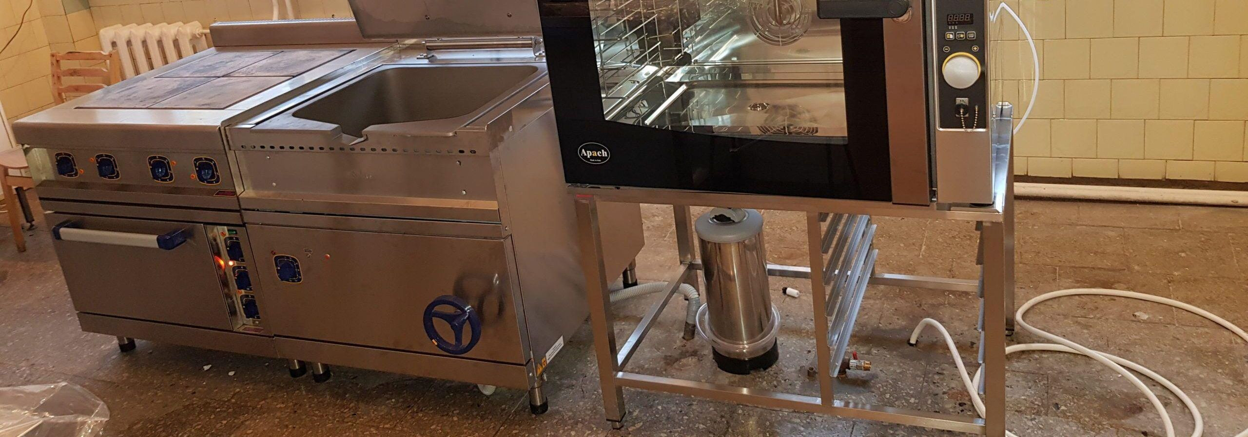 Professionaalsete köökide jõudluse ja töökindluse tõstmiseks pakutakse täislahendusi, mis ühendavad tipptasemel seadmevaliku, täpse köögiprojekteerimise, kiire 