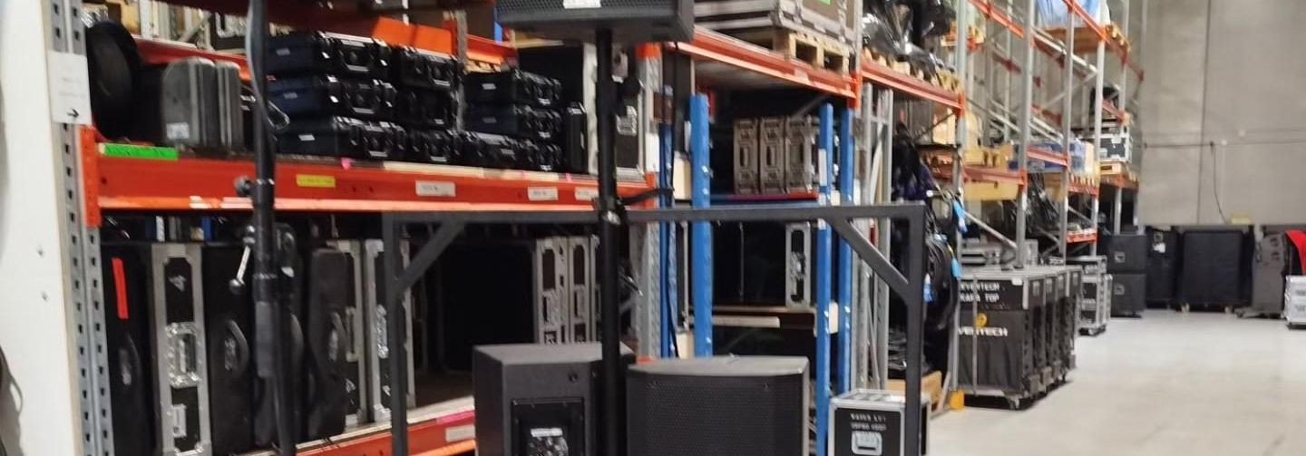 Täielik pro-audio valik, mis ühendab tunnustatud kaubamärgid ja kvaliteetsed heliseadmed, mõeldud heliinseneridele, stuudiotele, kontsertide korraldajatele ning