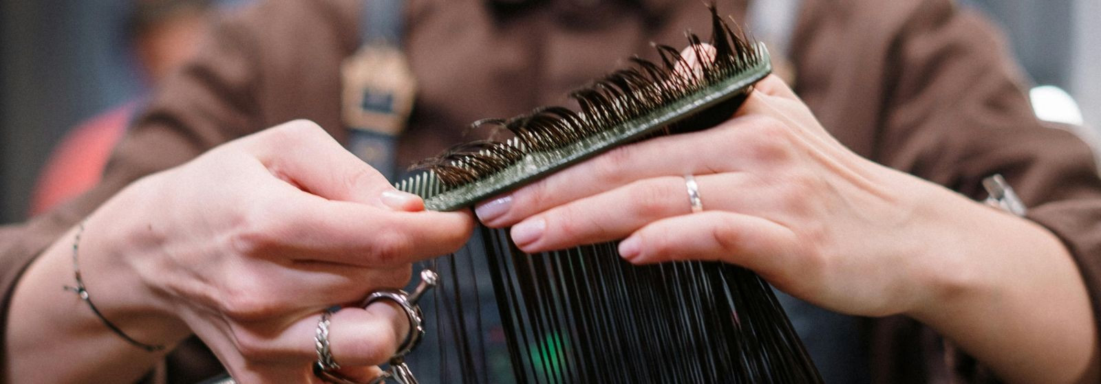 Iga soeng algab heast alusest:  professionaalse juuksuritööga muutub igapäevane hooldus lihtsamaks ja efekt kauakestvamaks. Erinevate lõikuste, värvimiste ja pi