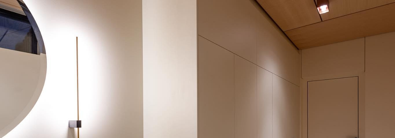 Me oleme rahvusvaheline ehitus- ja kinnisvaraarendusega tegelev meeskond, kes töötab mitmes Euroopa riigis, et pakkuda klientidele selget ja usaldusväärset part