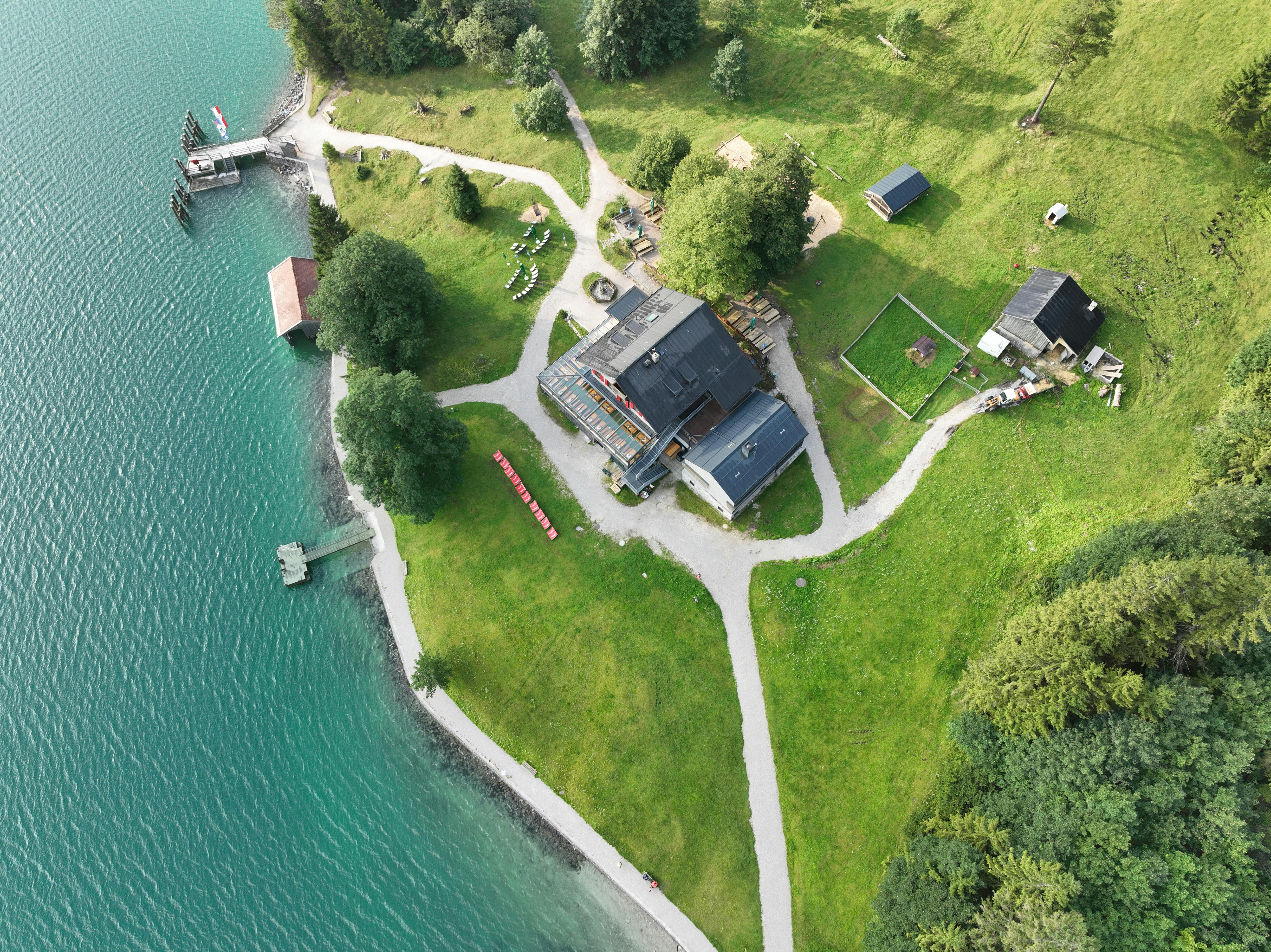 Our activities focus on a calm, warm welcome place in nature - a place near the lake on the coast of Mehikoorma near Lämmijärvi, where the aim is to provide peo