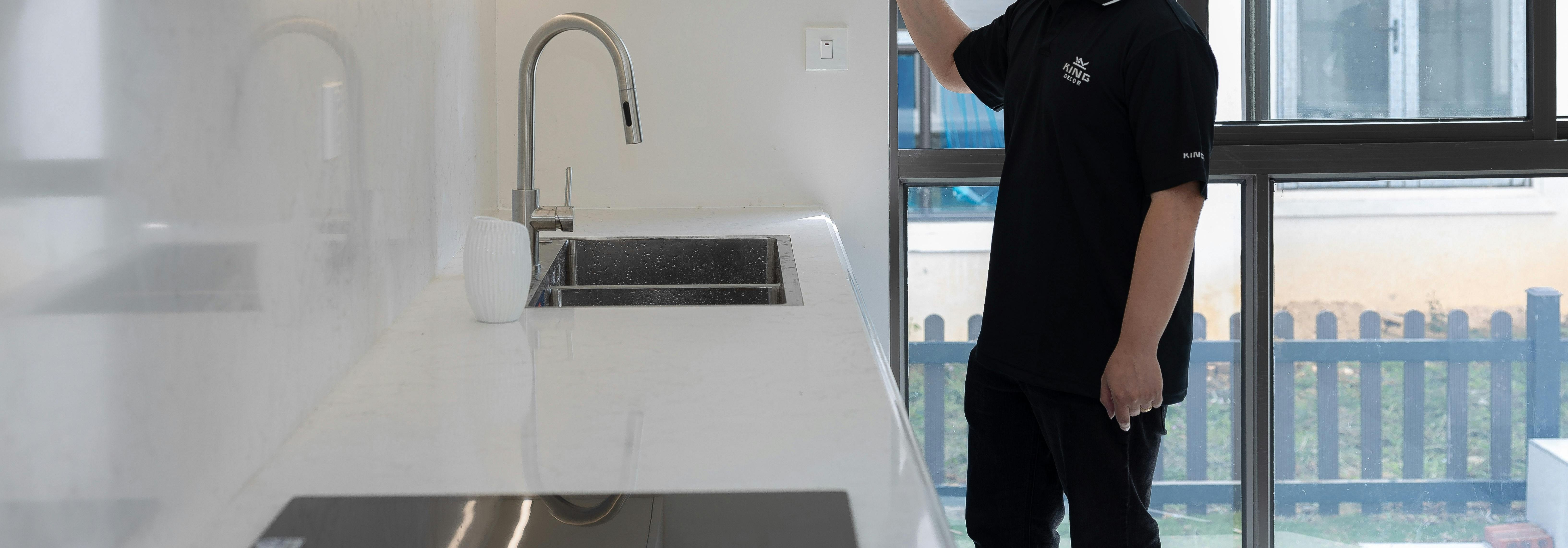 Meie ettevõte usub, et mööbel peaks teenima igapäevaelu – olema praktiline, vastupidav ja loodud inimese maitse järgi. Läheneme igale projektile käsitööna ja pe