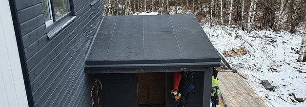 Kiire ja täpne katuse remont  taastab hoone veekindluse ja kaitseb varalist väärtust. Spetsialiseeritud lekke parandamine ja professionaalne tihendamine vähenda