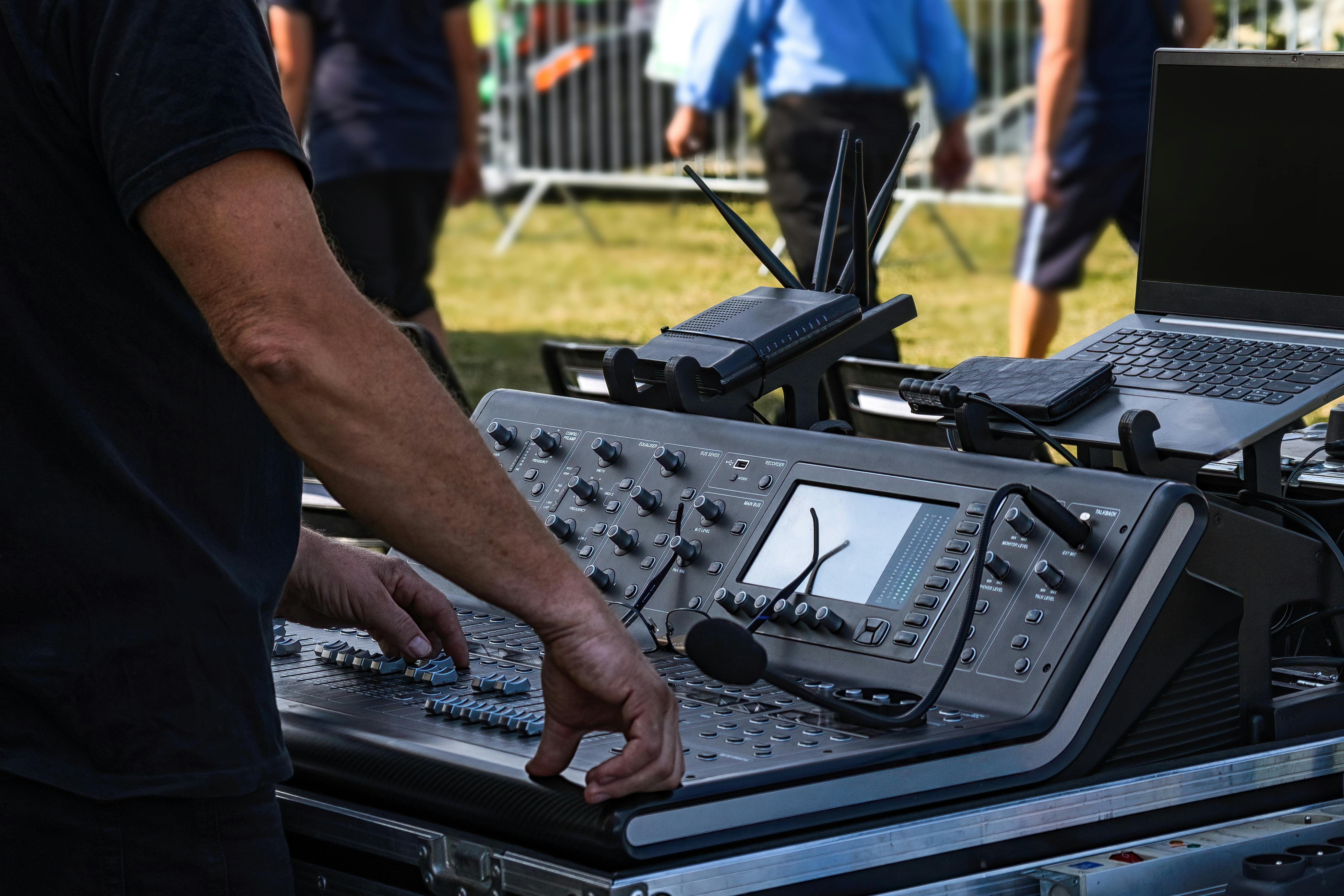 Profesjonal sound rental provides short-term and reliable sound ...