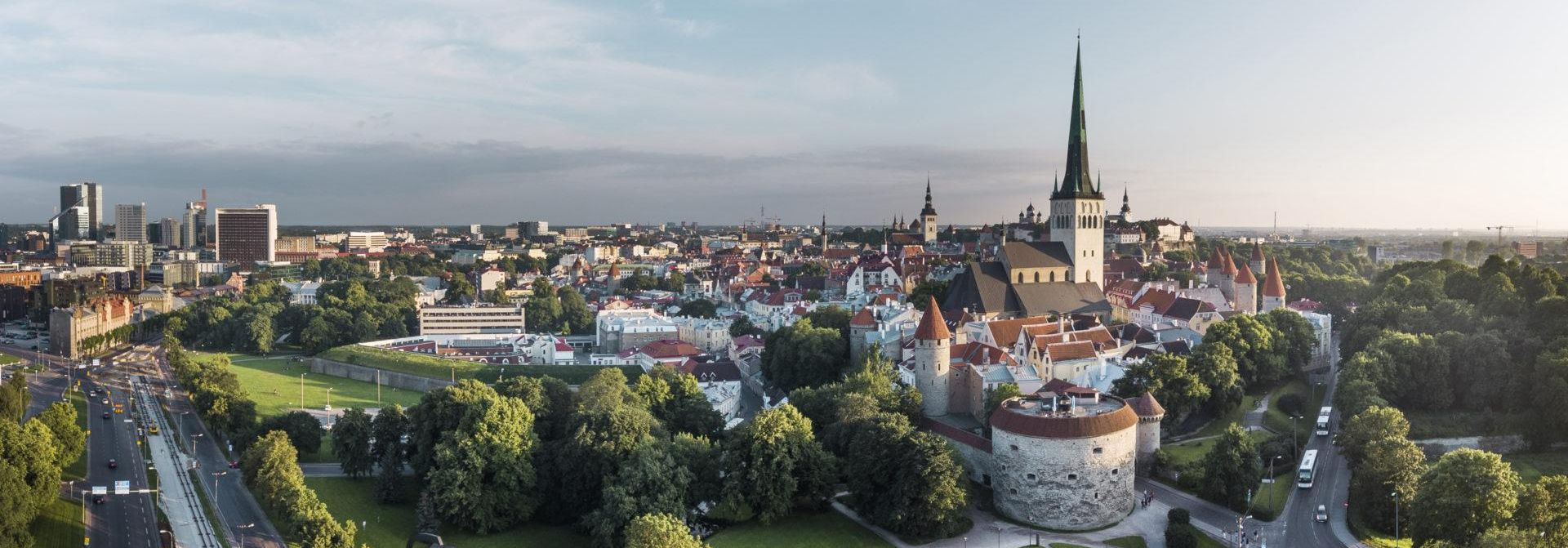 Ettevõte tegutseb hulgimüügina tööstuslike kemikaalide ja ringlussevõetud toorainete valdkonnas, pakkudes ettevõtetele stabiilset ligipääsu materjalidele, mida 