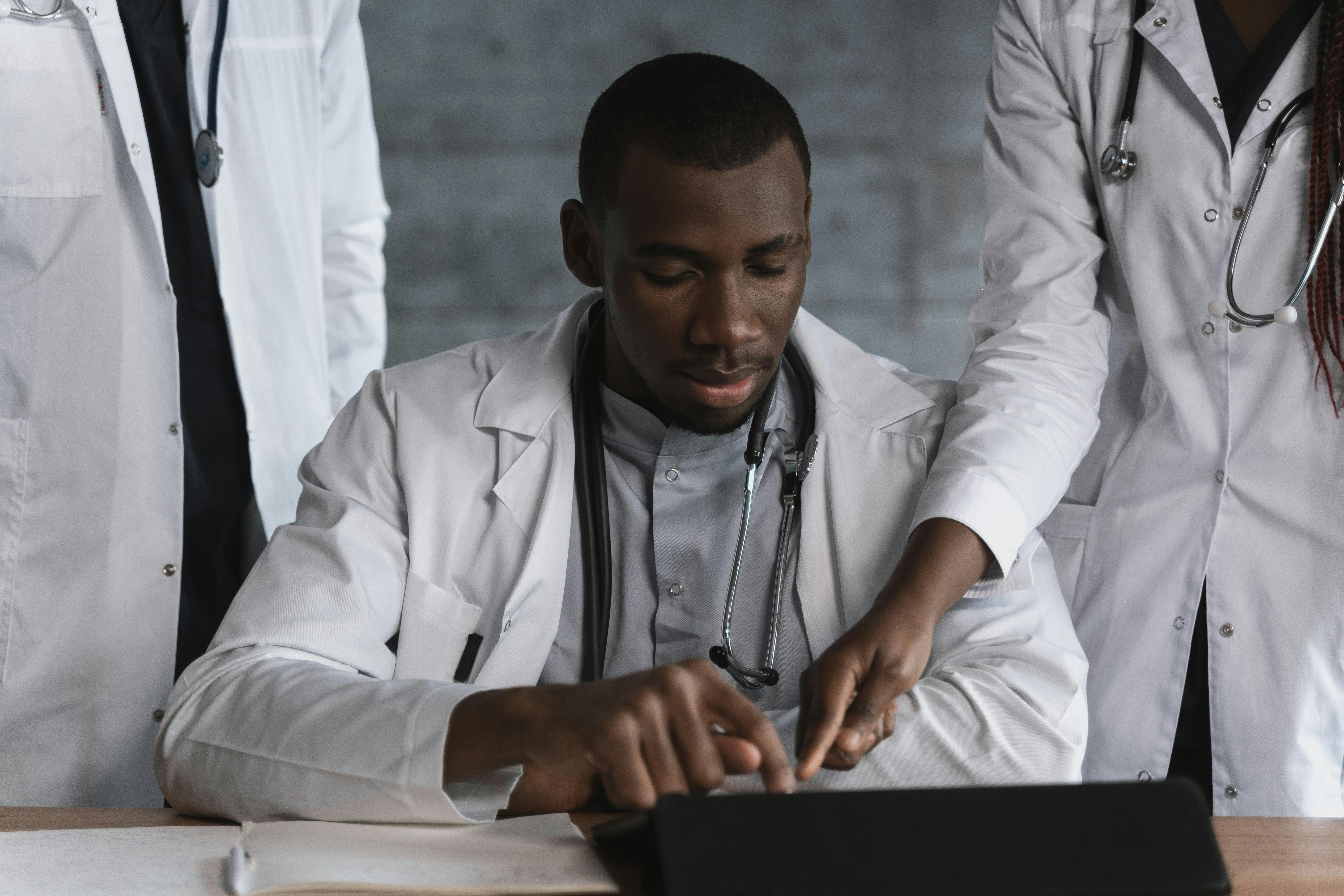 Medlife  health solutions   have been created for health sector partners who need reliable support to update knowledge, develop teams and solve sectoral issues.