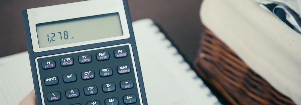 Our task is to bear responsibility alongside the accounting and salary administrator so that companies, members of trustees, managers of non-profit organisation