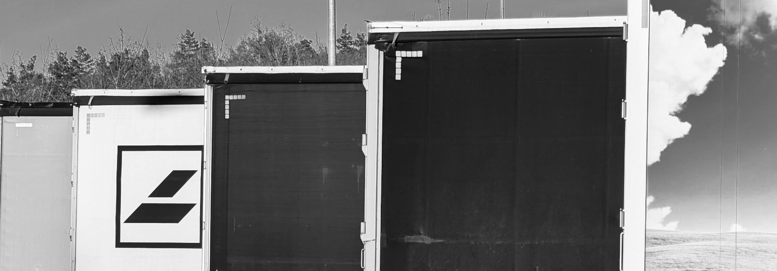 Kaubandusvahendus  pakub terviklikke ja tulemuslikke lahendusi kaupade vahendamiseks: ühendatakse tarnijad, hulgimüüjad ja jaeketid ning korraldatakse turustus,