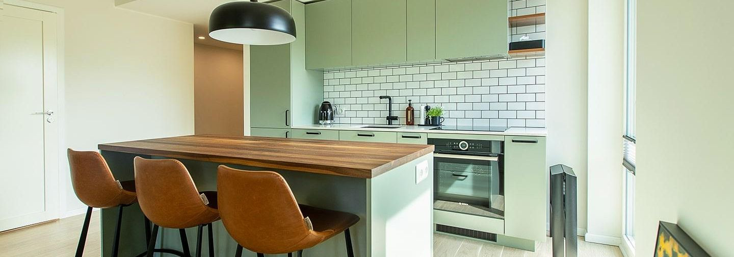 Eritellimusmööbel  on parim valik, kui eesmärk on luua ruum, mis töötab täpselt teie vajaduste järgi ja näeb samal ajal stiilne välja. Olgu tegemist kodu, konto