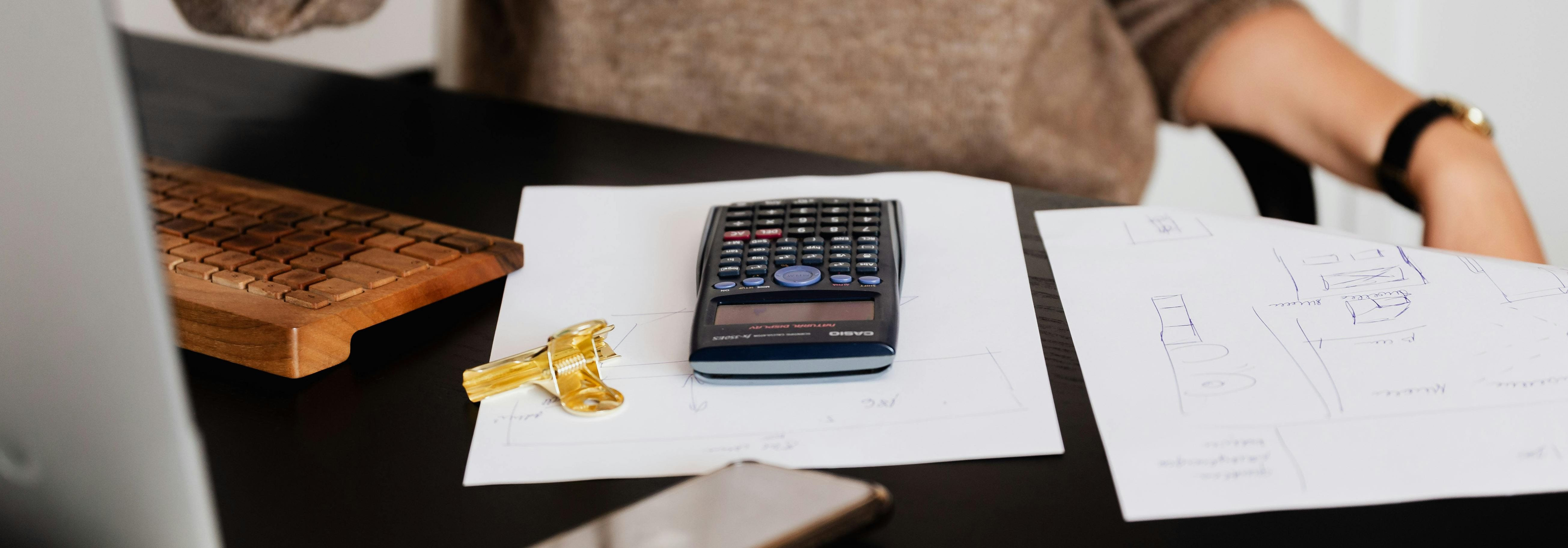 Our work is based on trust and clarity: we want companies to know their financial situation and be able to make well-thought-out decisions without excessive unc