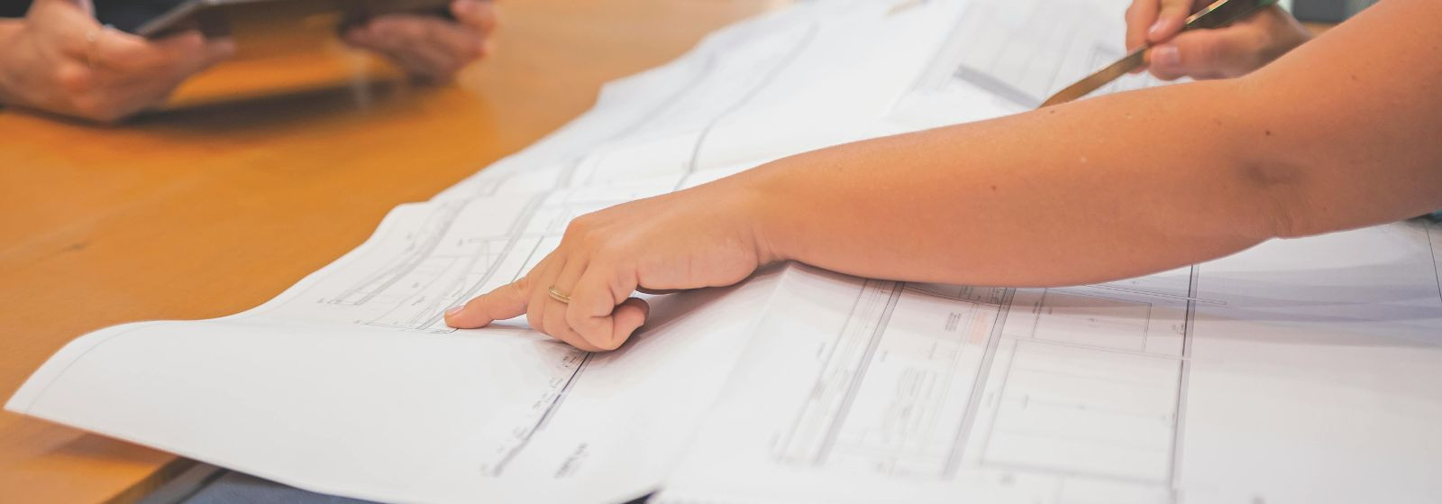 Eesmärk ja väärtus 
  Ehitislubade tugi  tagab sujuva ja tõhusa protsessi kasutusloa taotlemisel: dokumentide ettevalmistamine, tehnilised auditeid ja täpsed mõ