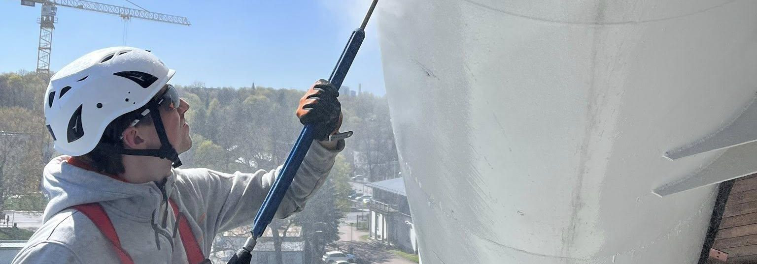 Terviklik puhastuslahendus teie kinnisvarale ja tööstusele 
  Puhas, turvaline ja esinduslik  keskkond ei ole juhus – see on tulemus süsteemsest ja professionaa