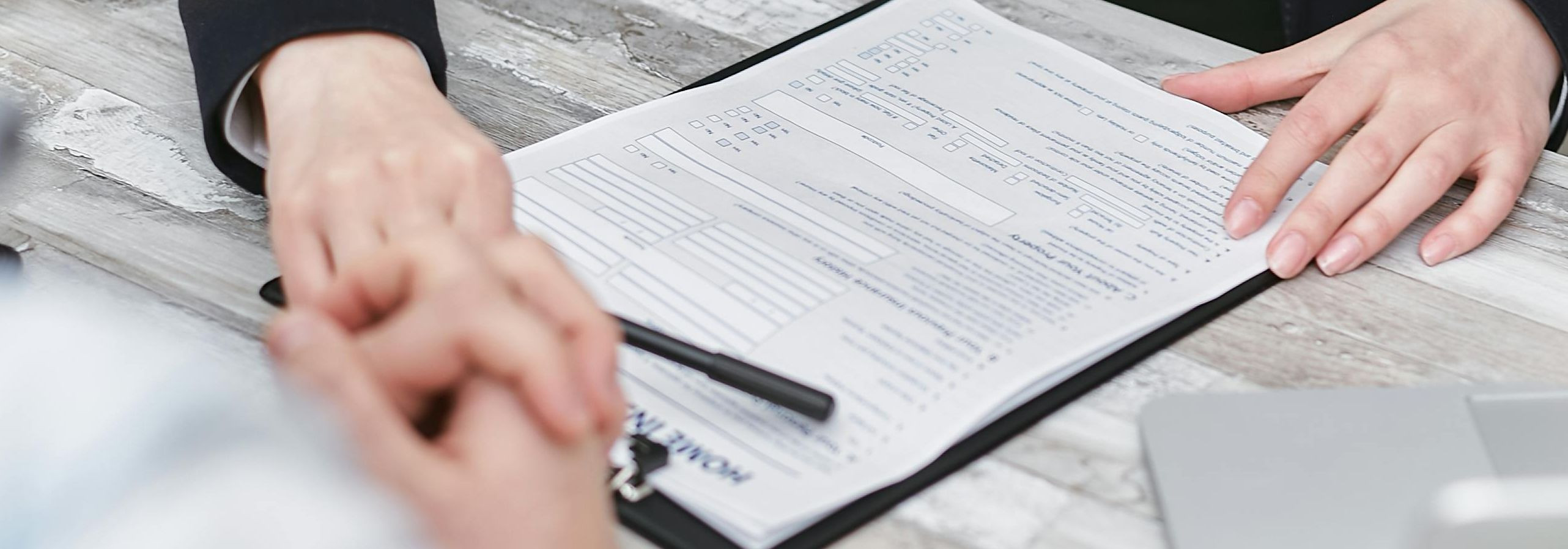 Meie töö keskmes on ettevõtete ja organisatsioonide areng. Toetame kliente selgema suuna leidmisel, juhtimise tugevdamisel ja selliste otsuste kujundamisel, mis