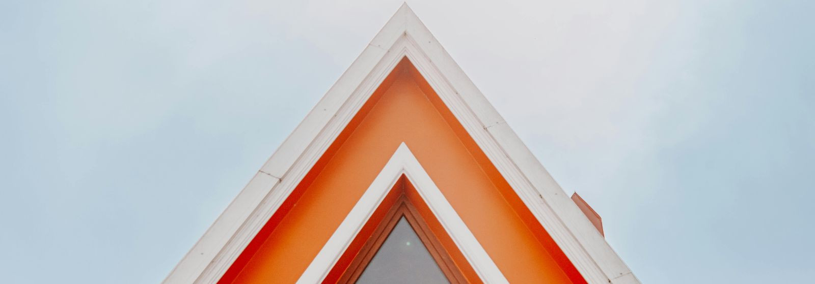 Hästi teostatud  katuse- ja fassaaditööd  on hoone kestvuse, välimuse ja energiasäästu alus. Kui katus, välisfassaad ja soojustus on korras, püsib ehitis paremi