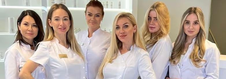 Oleme meditsiinilise esteetika kliinik Tallinnas, mis ühendab kaasaegse tehnoloogia ja arstliku pädevuse hooliva, äratuntavalt isikupärase lähenemisega. Meie tö