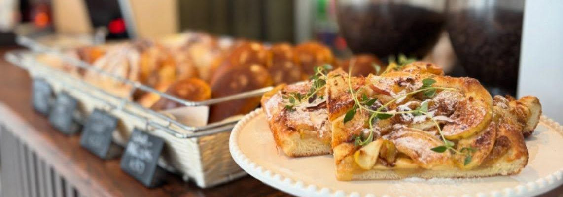 Our mission is to help catering companies to make their daily work clearer and more predictable, so that guests receive a consistently good service and the comp