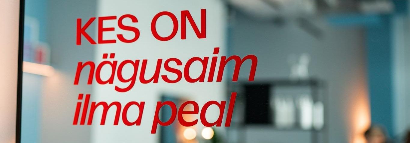 Oleme in‑person näo‑ja heaolustuudio, mis keskendub näolihaste treeningule, nahahooldusele ja peanaha lõõgastusele. Meie lähenemine on praktiline ja hooliv: ait