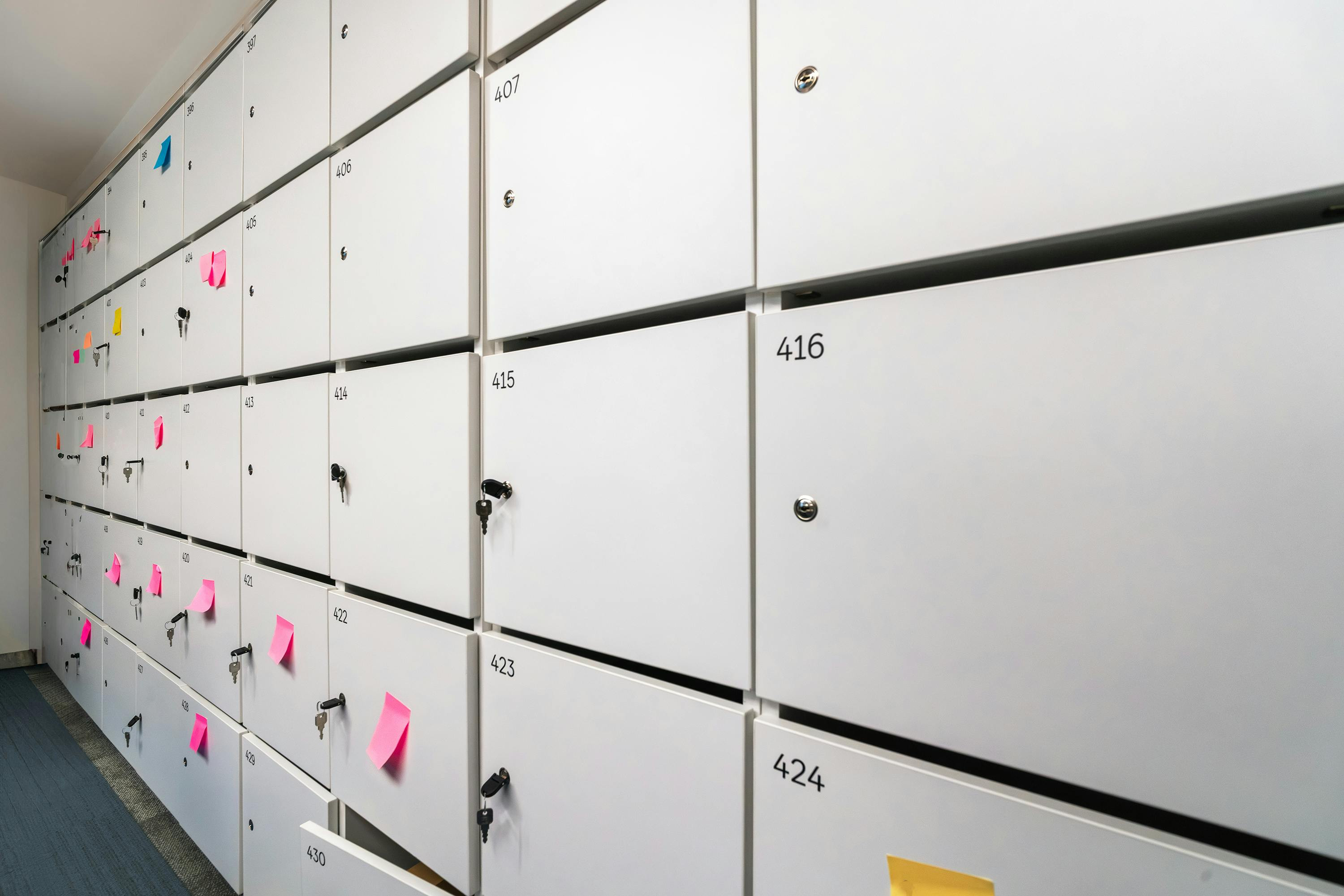 Sticky labels  is a practical and fast way to keep daily items clearly marked. If the aim is to create a proper, personalised and well-functioning label, the  s
